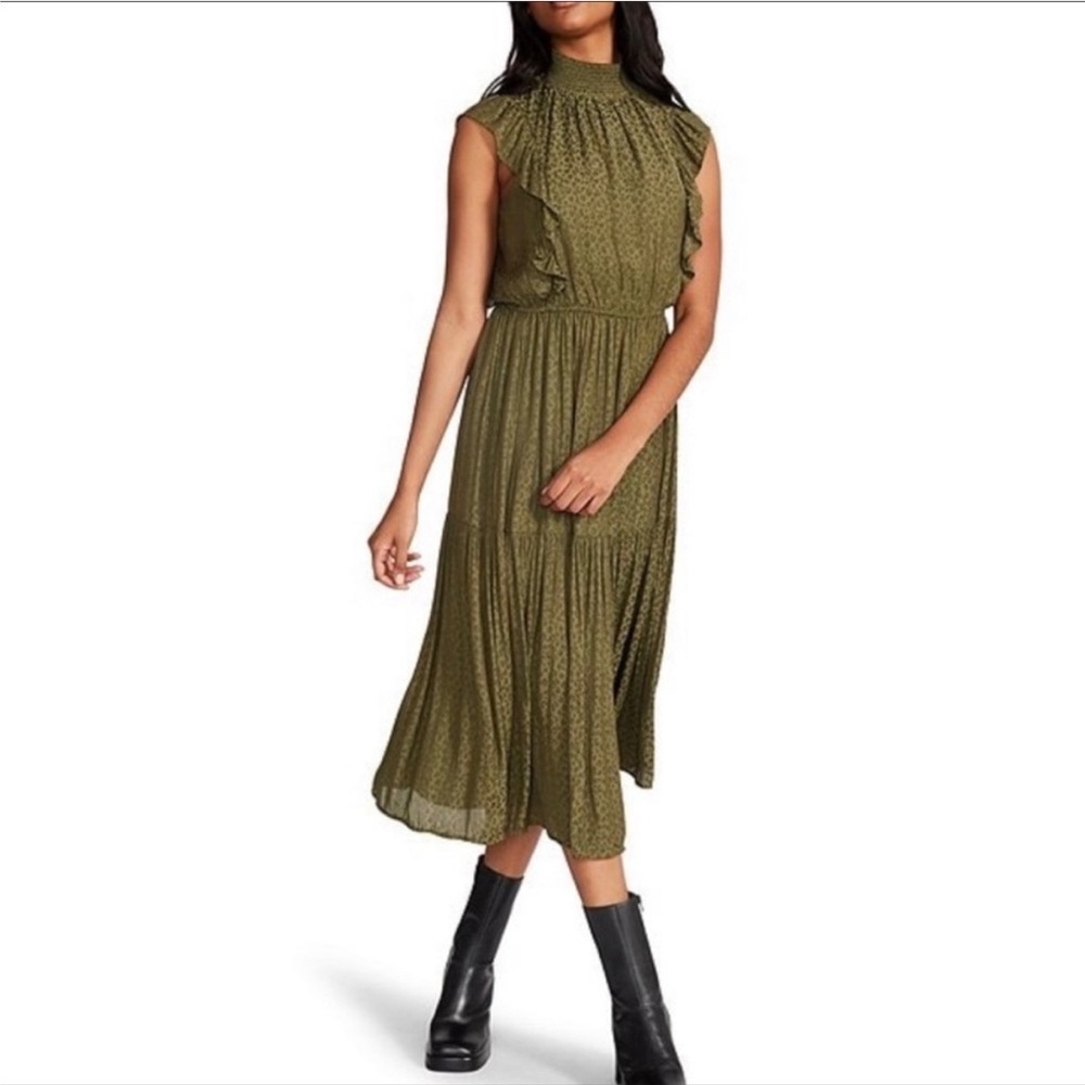 Steve Madden Olive Green Smocked Neck Midi Dress